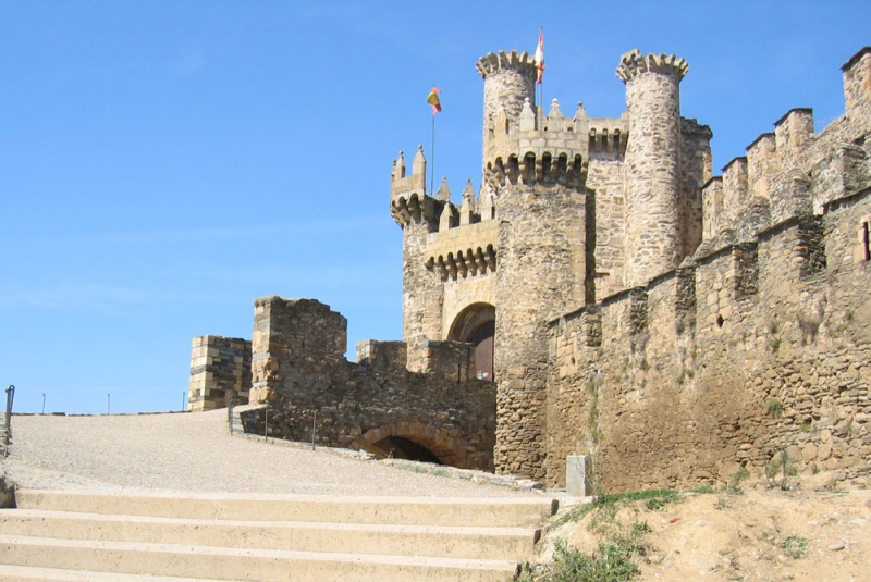 Ponferrada, Castillo de los Templarios © Bolado~commonswiki